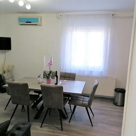 Ivica - Three Bedroom With Terrace Апартаменты