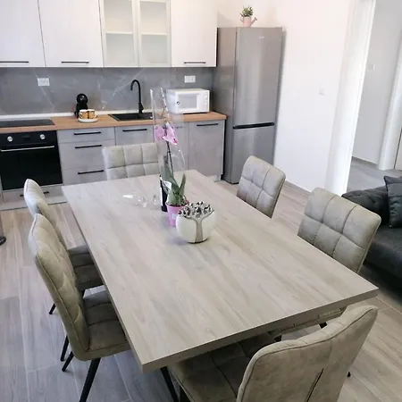 Apartament Ivica - Three Bedroom With Terrace Trogir